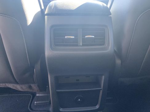 Used 2024 Ford Edge SEL image 19