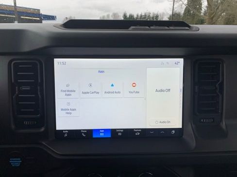 New 2025 Ford Bronco Base image 13