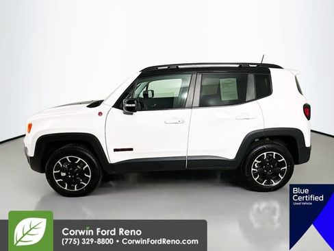 Used 2023 Jeep Renegade Trailhawk image 4