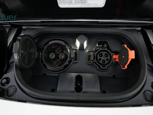 Used 2020 Nissan Leaf SV Plus image 23