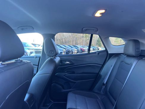 Used 2024 Chevrolet Trax LT w/ Driver Confidence Package image 29