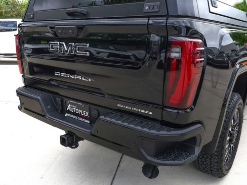 Used 2026 GMC Sierra 2500 Denali Ultimate image 37