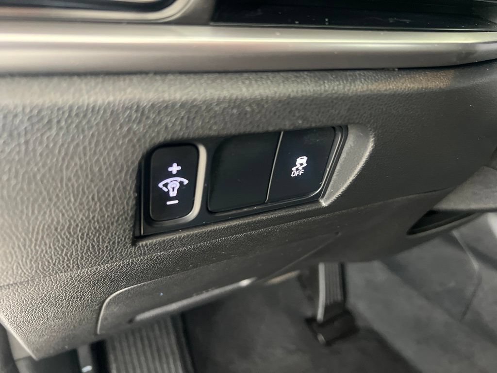 Certified 2024 Kia Sorento S FWD image 45