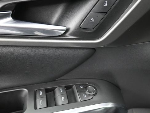 Used 2024 Chevrolet Traverse LT FWD image 26
