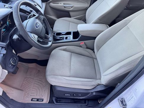 Used 2017 Ford Escape SE FWD image 39