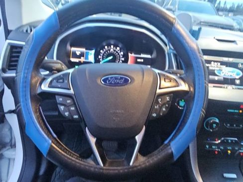 Used 2015 Ford Edge SEL w/ Equipment Group 201A image 3