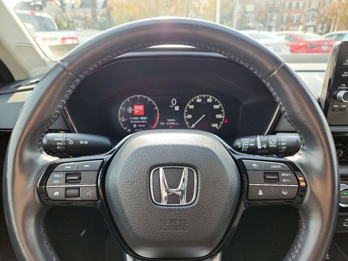 Used 2024 Honda CR-V EX-L image 19