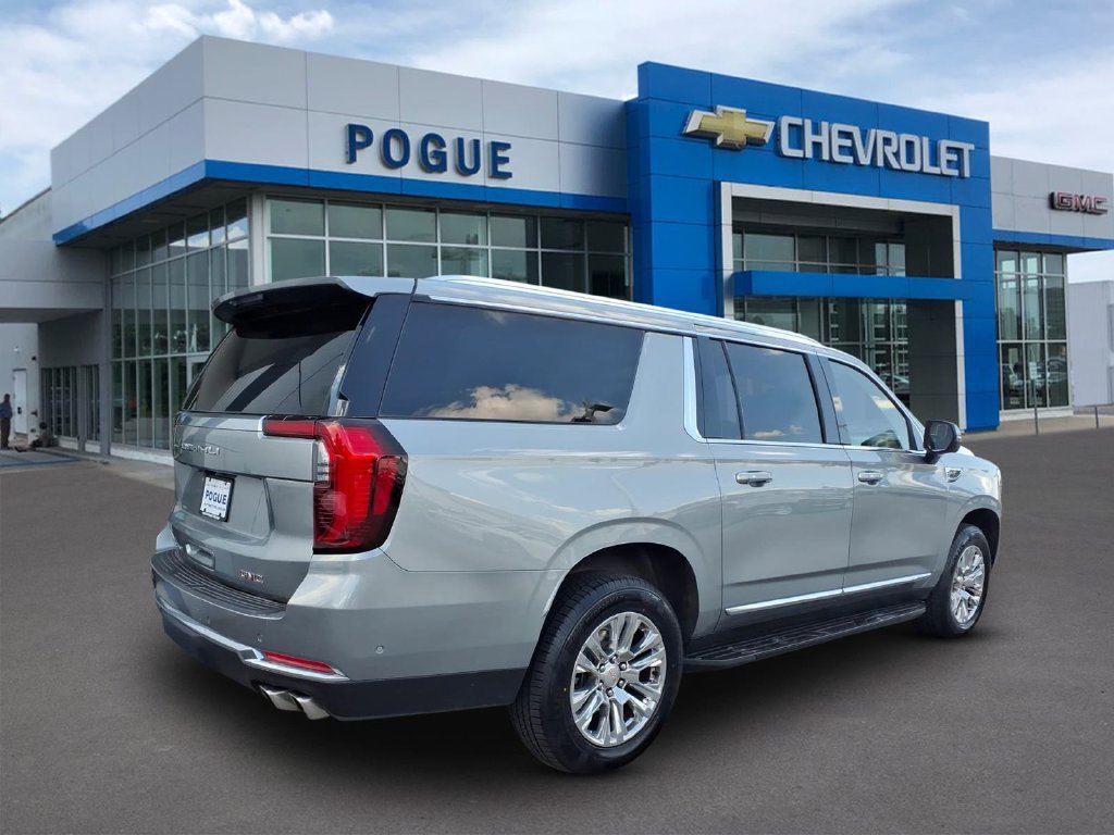 Used 2025 GMC Yukon XL Denali AWD/4WD image 2