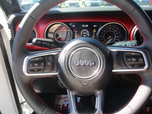 Used 2023 Jeep Gladiator Rubicon w/ Trailer Tow Package image 10