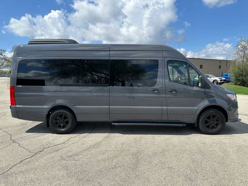 Used 2022 Mercedes-Benz Sprinter 2500 image 5