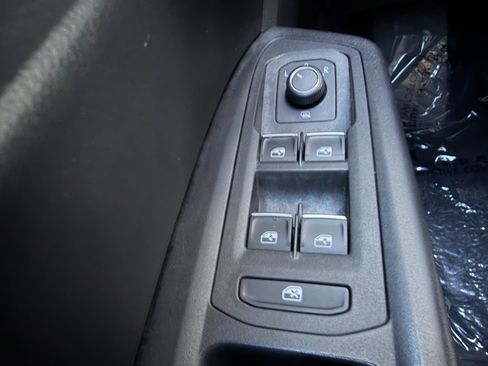 Used 2018 Volkswagen Atlas SE image 27