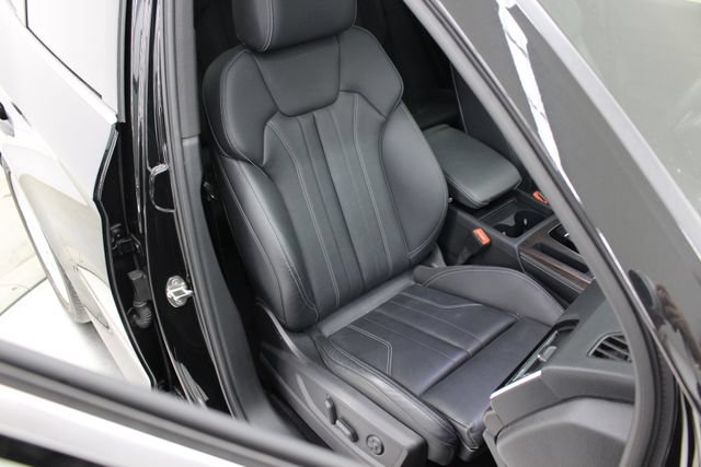 Used 2023 Audi Q5 2.0T Premium Plus w/ Premium Plus Package AWD/4WD image 60