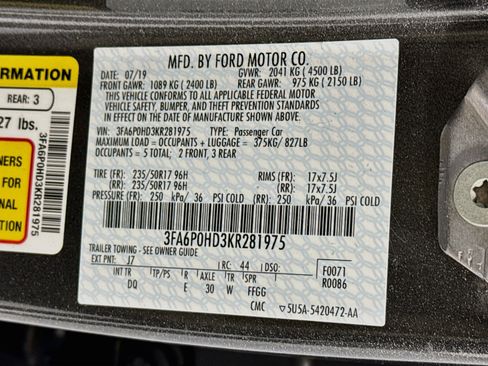 Used 2019 Ford Fusion SE FWD image 30