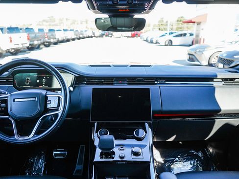 Used 2023 Land Rover Range Rover Sport SE image 13