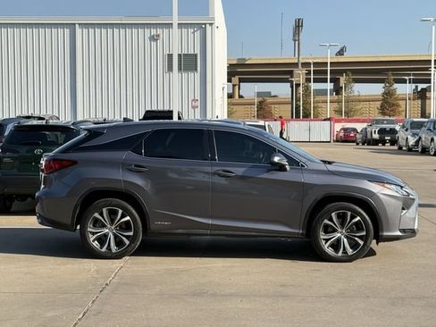 Used 2018 Lexus RX 450h AWD w/ Premium Package image 3