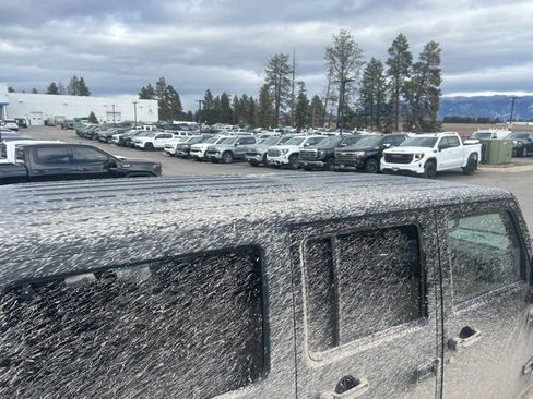 Used 2012 Jeep Wrangler Unlimited Sport image 13