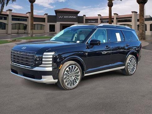 Used 2026 Hyundai Palisade Calligraphy image 4