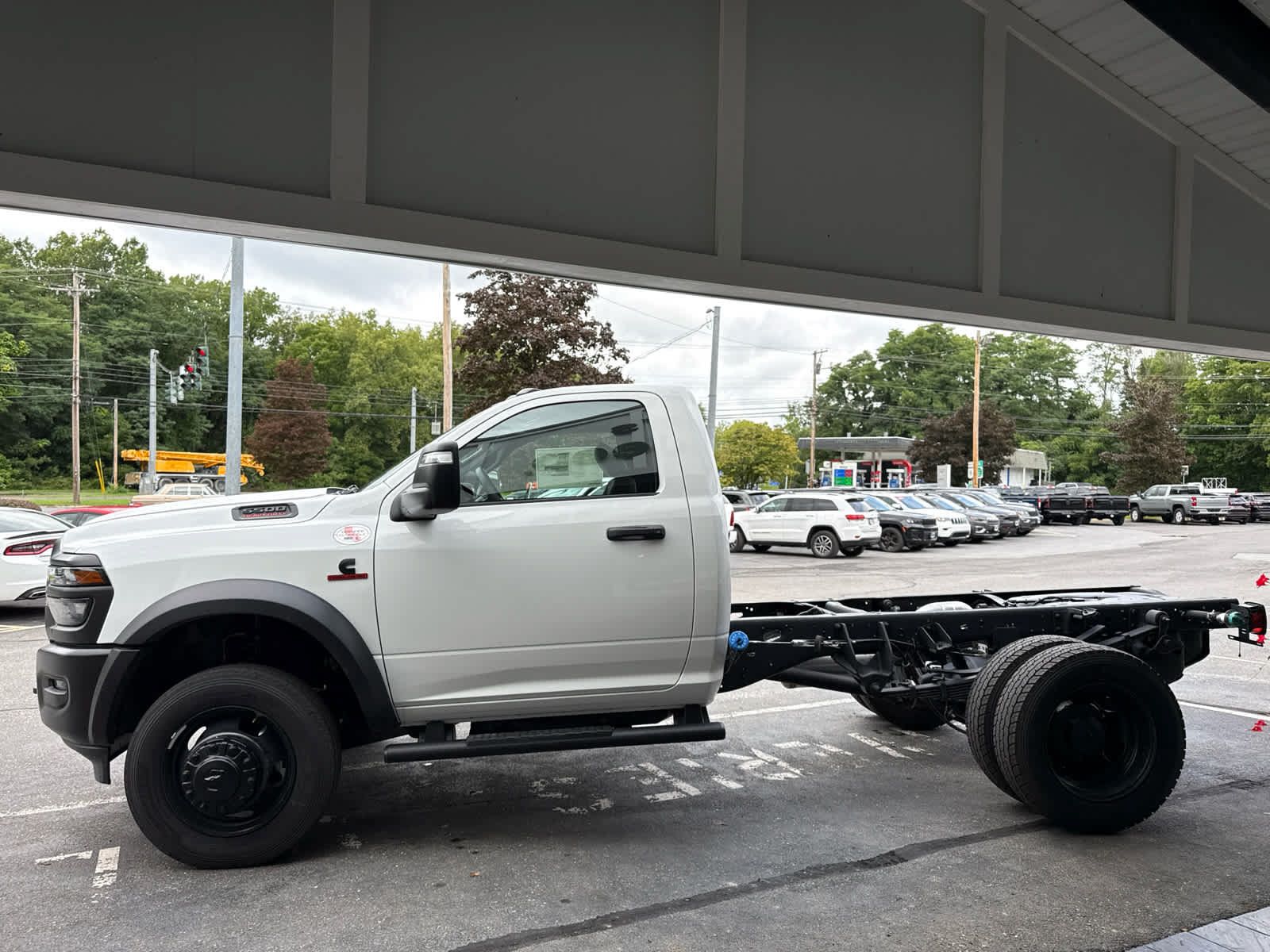 New 2026 RAM 5500 Tradesman AWD/4WD image 5