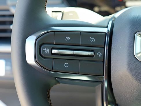 New 2026 GMC Acadia AT4 w/ Luxury Package image 12