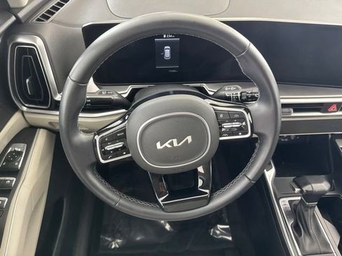 Certified 2025 Kia Sorento S w/ Panoramic Sunroof Package FWD image 25