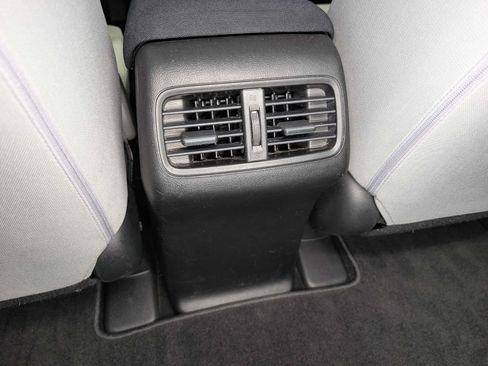 Used 2015 Honda CR-V LX image 15