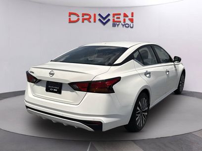 Used 2025 Nissan Altima 2.5 SV