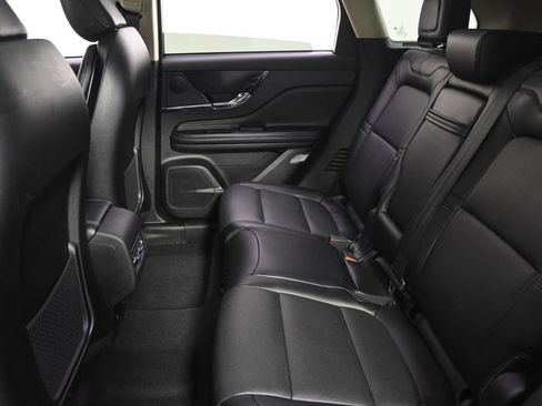 New 2026 Lincoln Corsair Premiere image 21