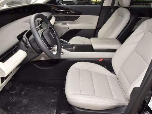 New 2026 Lincoln Nautilus Premier w/ Equipment Group 102A image 20