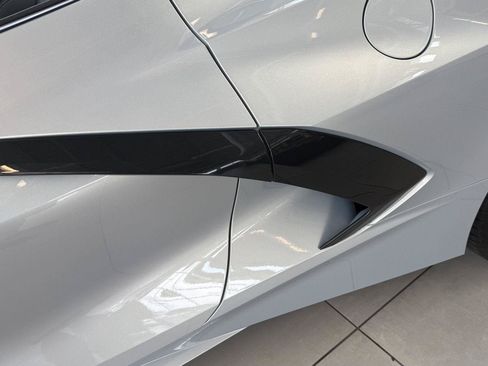 Used 2023 Chevrolet Corvette Stingray Coupe RWD image 15