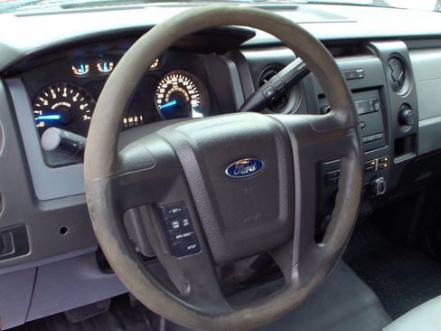 Used 2014 Ford F150 XL w/ Trailer Tow Package RWD image 10