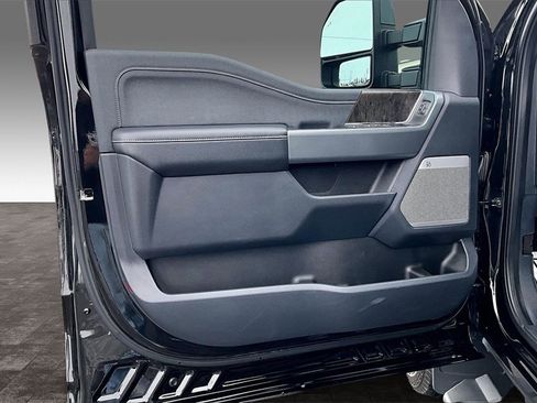 Used 2024 Ford F250 Lariat w/ Lariat Ultimate Package image 12