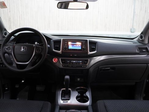 Used 2019 Honda Ridgeline Sport image 17