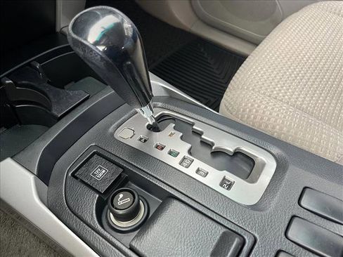 Used 2005 Toyota 4Runner SR5 image 13