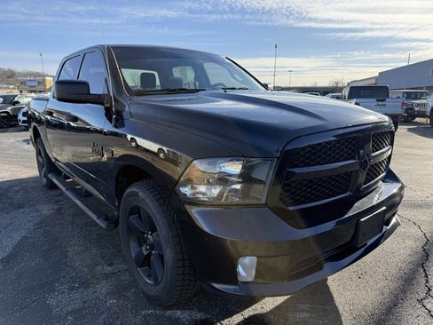 Used 2018 RAM 1500 Express w/ Wheel & Sound Group image 4