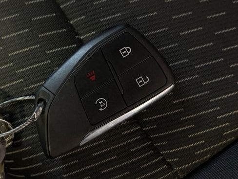 Used 2025 Chevrolet Equinox LT image 26