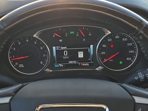 Used 2017 GMC Acadia SLT FWD image 32