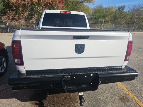 Used 2019 RAM 1500 Classic Warlock w/ Electronics Group image 4