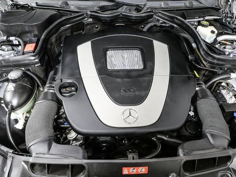 Used 2011 Mercedes-Benz C 300 Sedan image 34