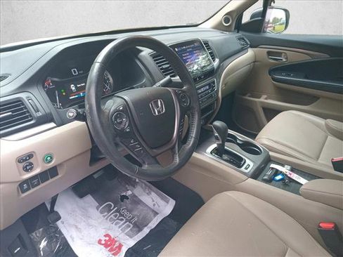 Used 2017 Honda Ridgeline RTL-T image 13