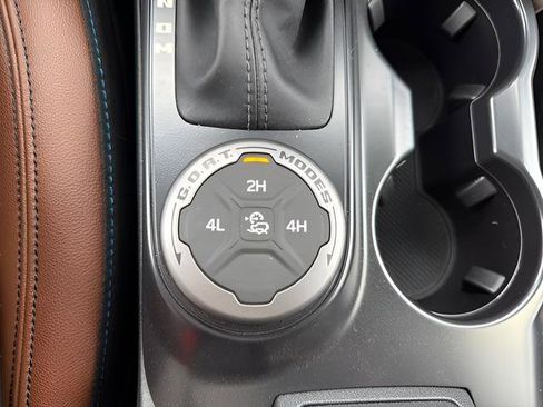 New 2024 Ford Bronco Outer Banks AWD/4WD image 28