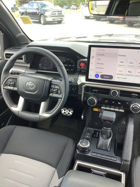 Used 2025 Toyota Tacoma TRD Sport w/ TRD Sport Upgrade Package AWD/4WD image 18
