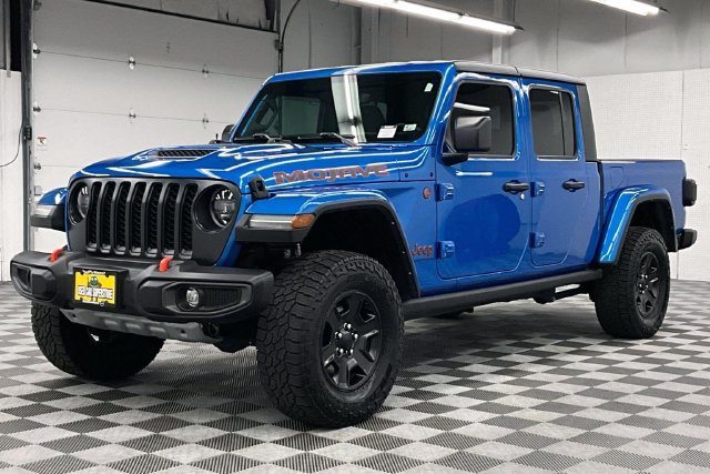 Used 2023 Jeep Gladiator Mojave w/ LED Lighting Group AWD/4WD image 13