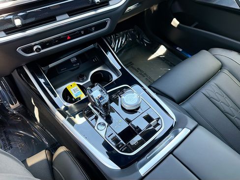 New 2026 BMW ALPINA XB7 AWD/4WD image 31