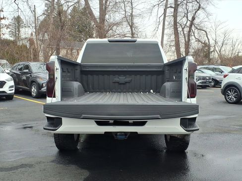 Used 2022 Chevrolet Silverado 1500 Custom image 11