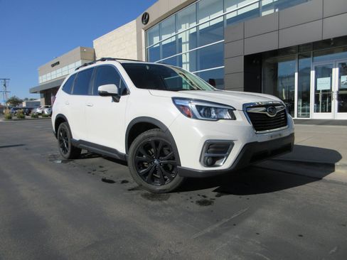 Used 2020 Subaru Forester Limited w/ Popular Package #3 AWD/4WD image 14