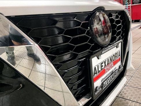 Used 2021 Nissan Sentra SV w/ SV Premium Package image 29