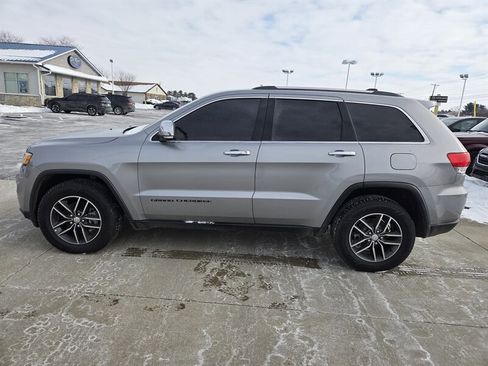 Used 2018 Jeep Grand Cherokee Limited image 6