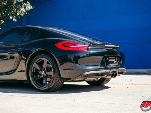 Used 2016 Porsche Cayman image 32