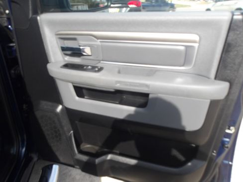 Used 2014 RAM 1500 Lone Star image 9