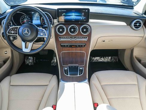 Used 2022 Mercedes-Benz GLC 300 image 11